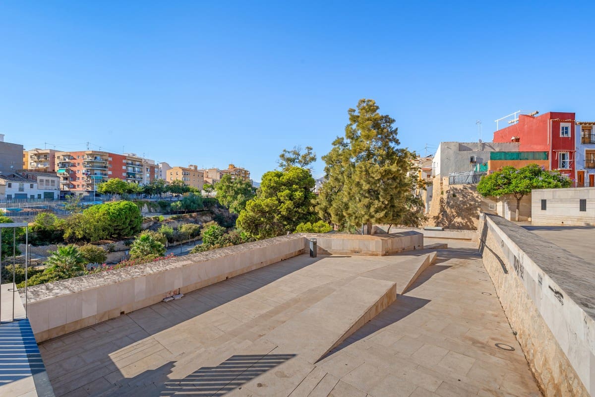 3 bedroom Townhouse for sale in La Villajoyosa / Vila Joiosa - € 245,000 (Ref: 10116051)