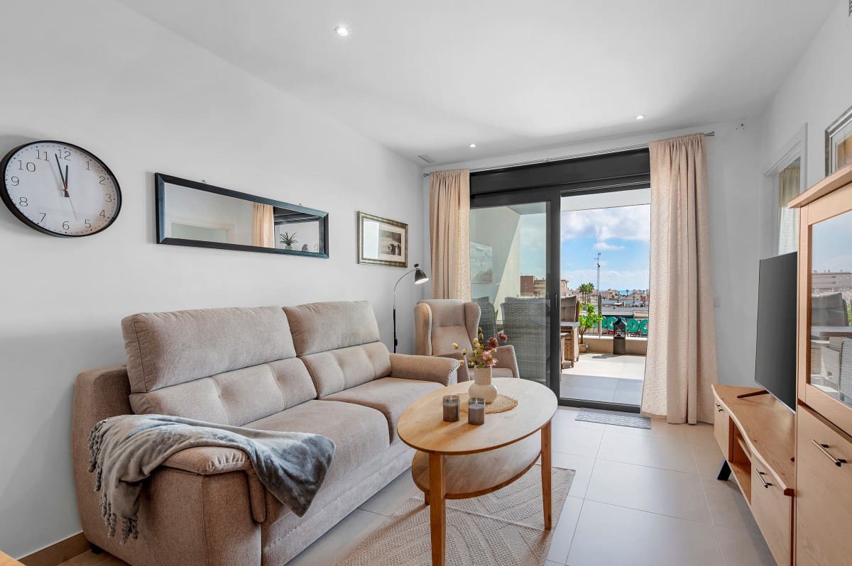 2 soverom Leilighet til salgs i Aguas Nuevas med svømmebasseng garasje - € 350 000 (Ref: 10118209)
