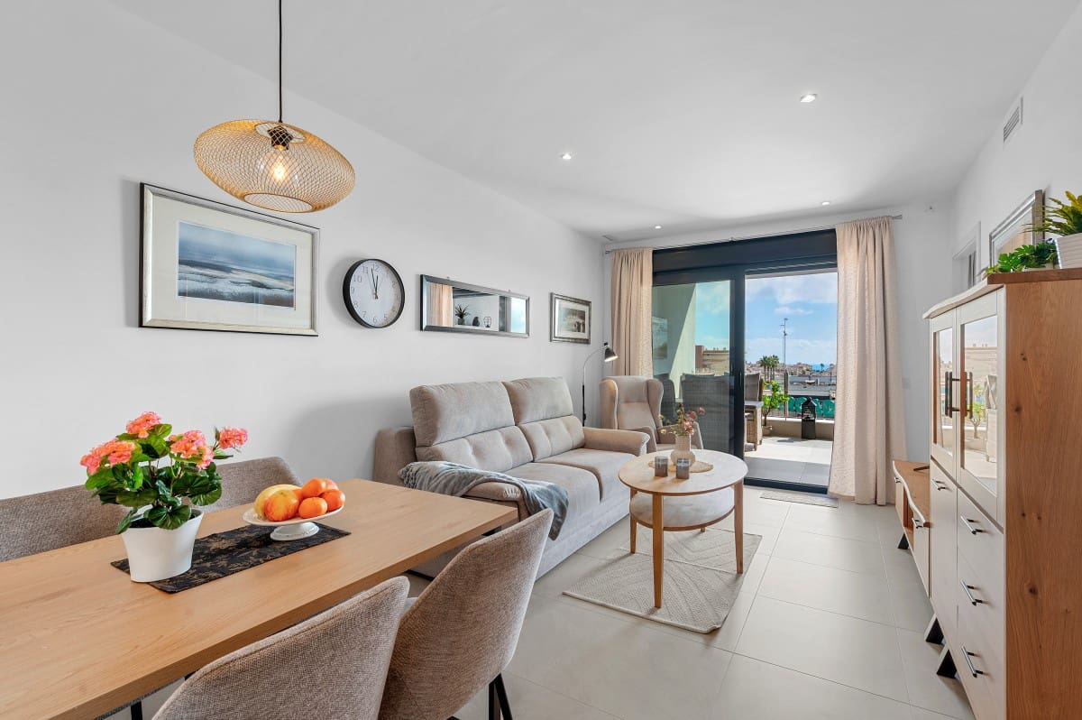 2 soverom Leilighet til salgs i Aguas Nuevas med svømmebasseng garasje - € 350 000 (Ref: 10118209)