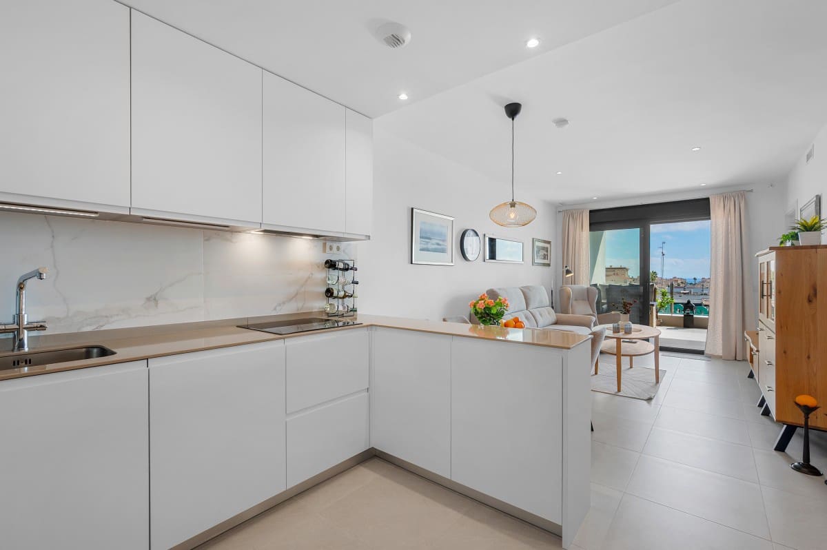 2 soverom Leilighet til salgs i Aguas Nuevas med svømmebasseng garasje - € 350 000 (Ref: 10118209)