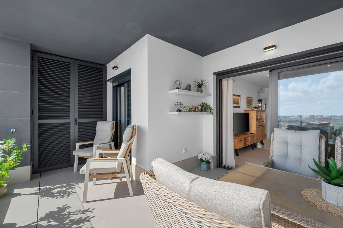 2 soverom Leilighet til salgs i Aguas Nuevas med svømmebasseng garasje - € 350 000 (Ref: 10118209)