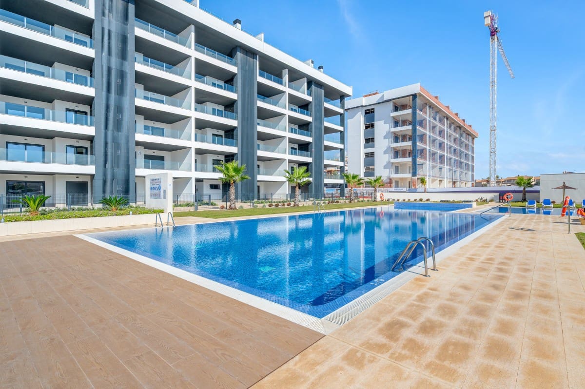 2 soverom Leilighet til salgs i Aguas Nuevas med svømmebasseng garasje - € 350 000 (Ref: 10118209)