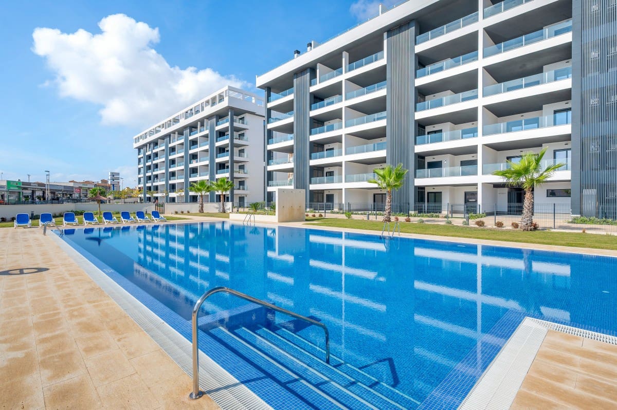 2 soverom Leilighet til salgs i Aguas Nuevas med svømmebasseng garasje - € 350 000 (Ref: 10118209)
