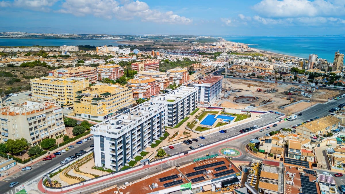 2 soverom Leilighet til salgs i Aguas Nuevas med svømmebasseng garasje - € 350 000 (Ref: 10118209)