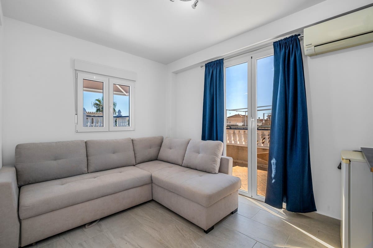 3 camera da letto Casa in vendita in Playa Flamenca con piscina - 220.000 € (Rif: 10165945)