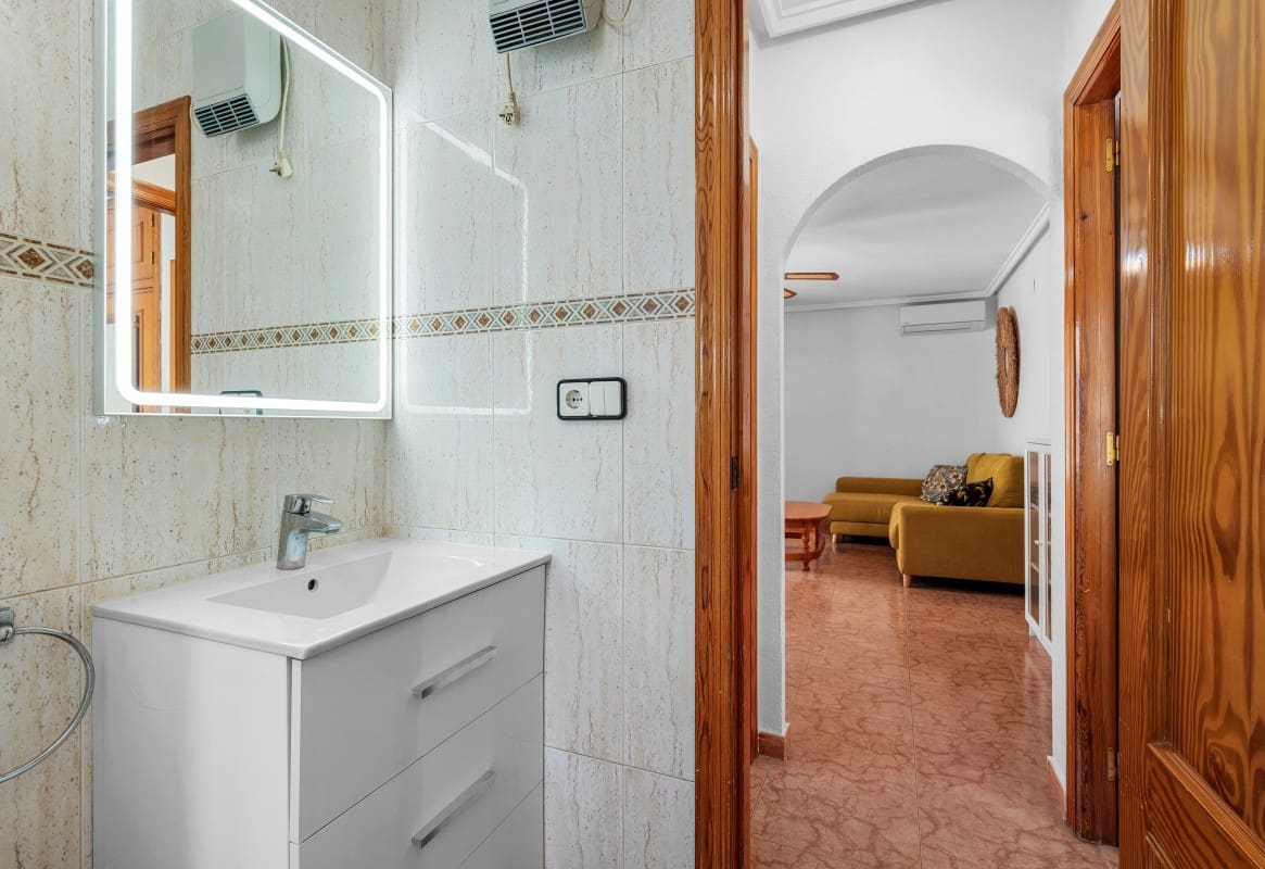 3 camera da letto Casa in vendita in Playa Flamenca con piscina - 220.000 € (Rif: 10165945)