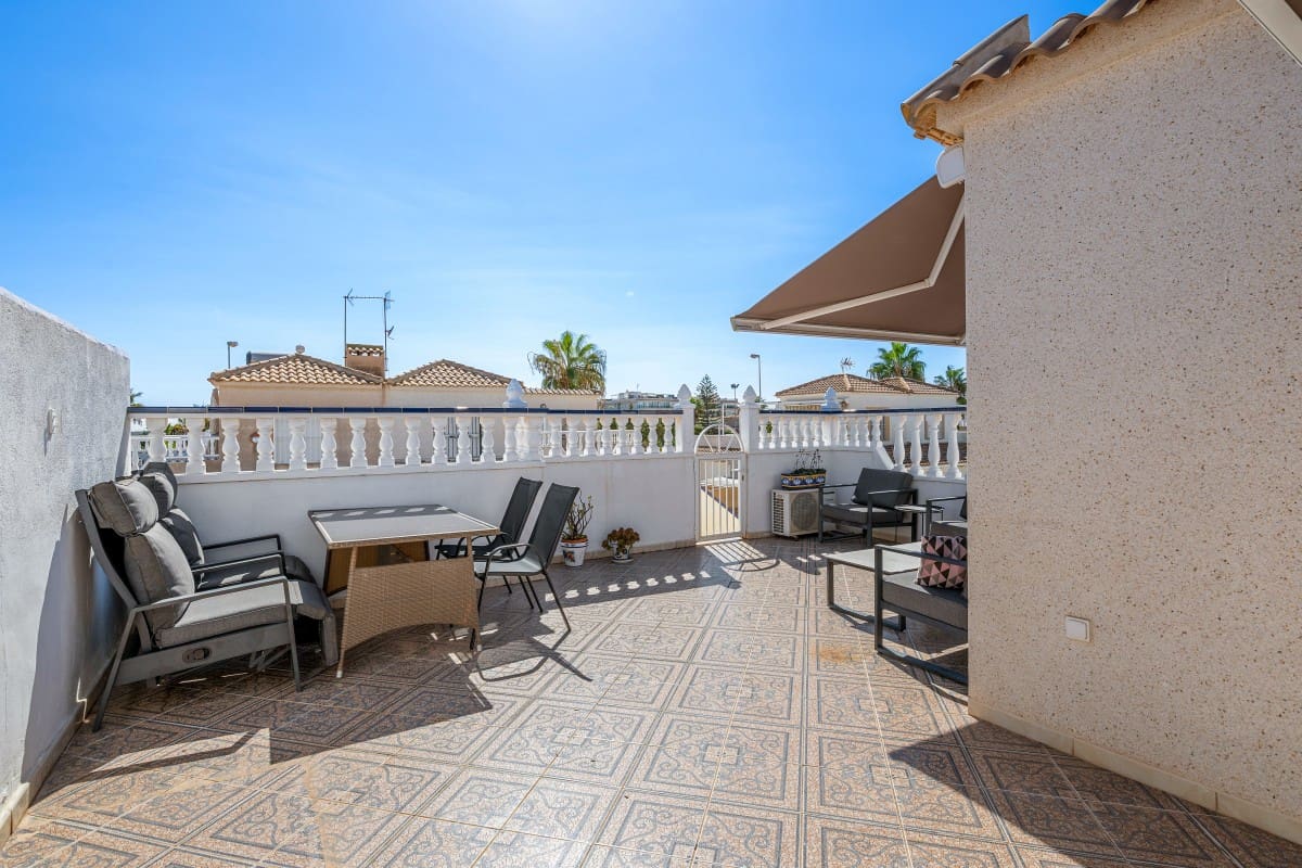 3 camera da letto Casa in vendita in Playa Flamenca con piscina - 220.000 € (Rif: 10165945)