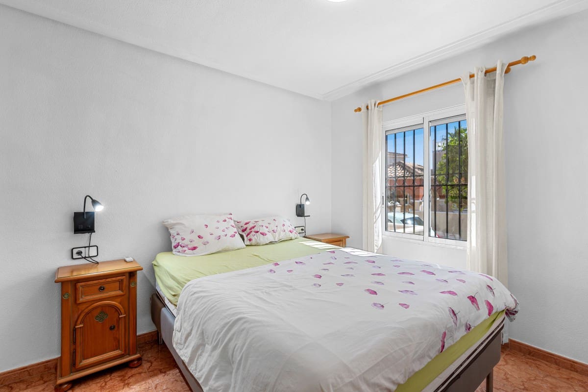 3 camera da letto Casa in vendita in Playa Flamenca con piscina - 220.000 € (Rif: 10165945)