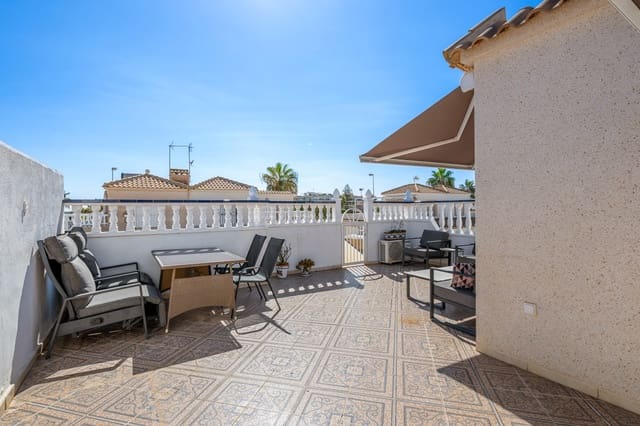 3 soverom Hus til salgs i Playa Flamenca, Orihuela med svømmebasseng - € 220 000 (Ref: 10165945)