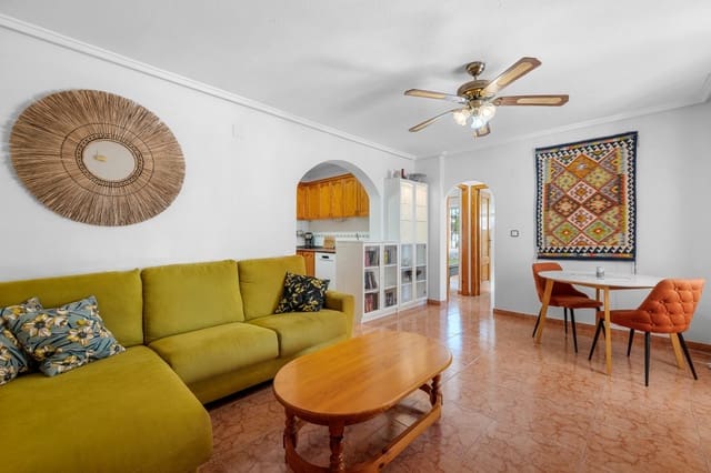 3 soverom Hus til salgs i Playa Flamenca, Orihuela med svømmebasseng - € 220 000 (Ref: 10165945)