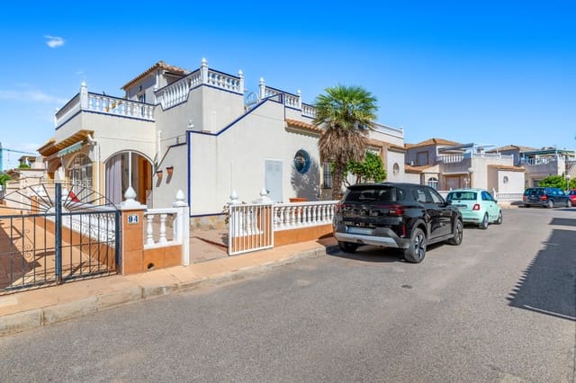 3 soverom Hus til salgs i Playa Flamenca, Orihuela med svømmebasseng - € 220 000 (Ref: 10165945)