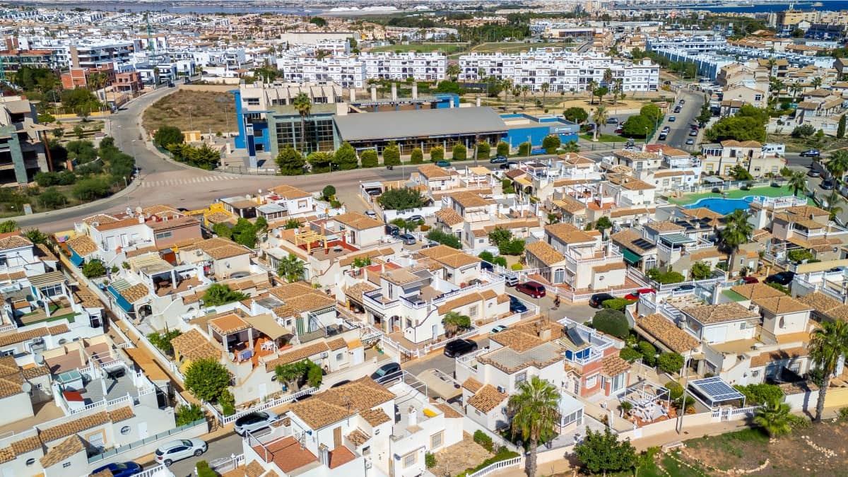 3 camera da letto Casa in vendita in Playa Flamenca con piscina - 220.000 € (Rif: 10165945)