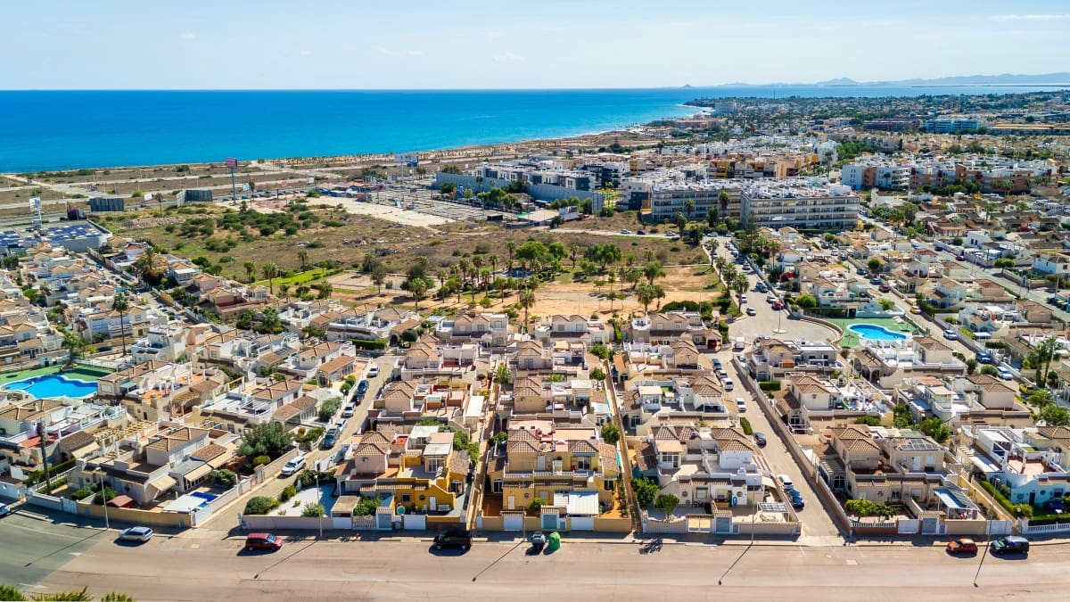 3 camera da letto Casa in vendita in Playa Flamenca con piscina - 220.000 € (Rif: 10165945)