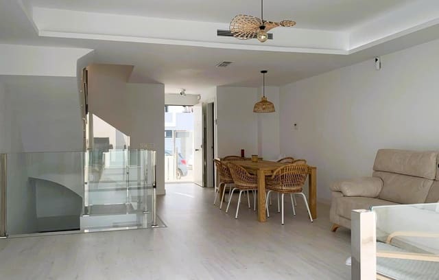 4 sypialnia Dom szeregowy na sprzedaż w Chilches, Vélez-Málaga z basenem - 555 000 € (Ref: 9382441)