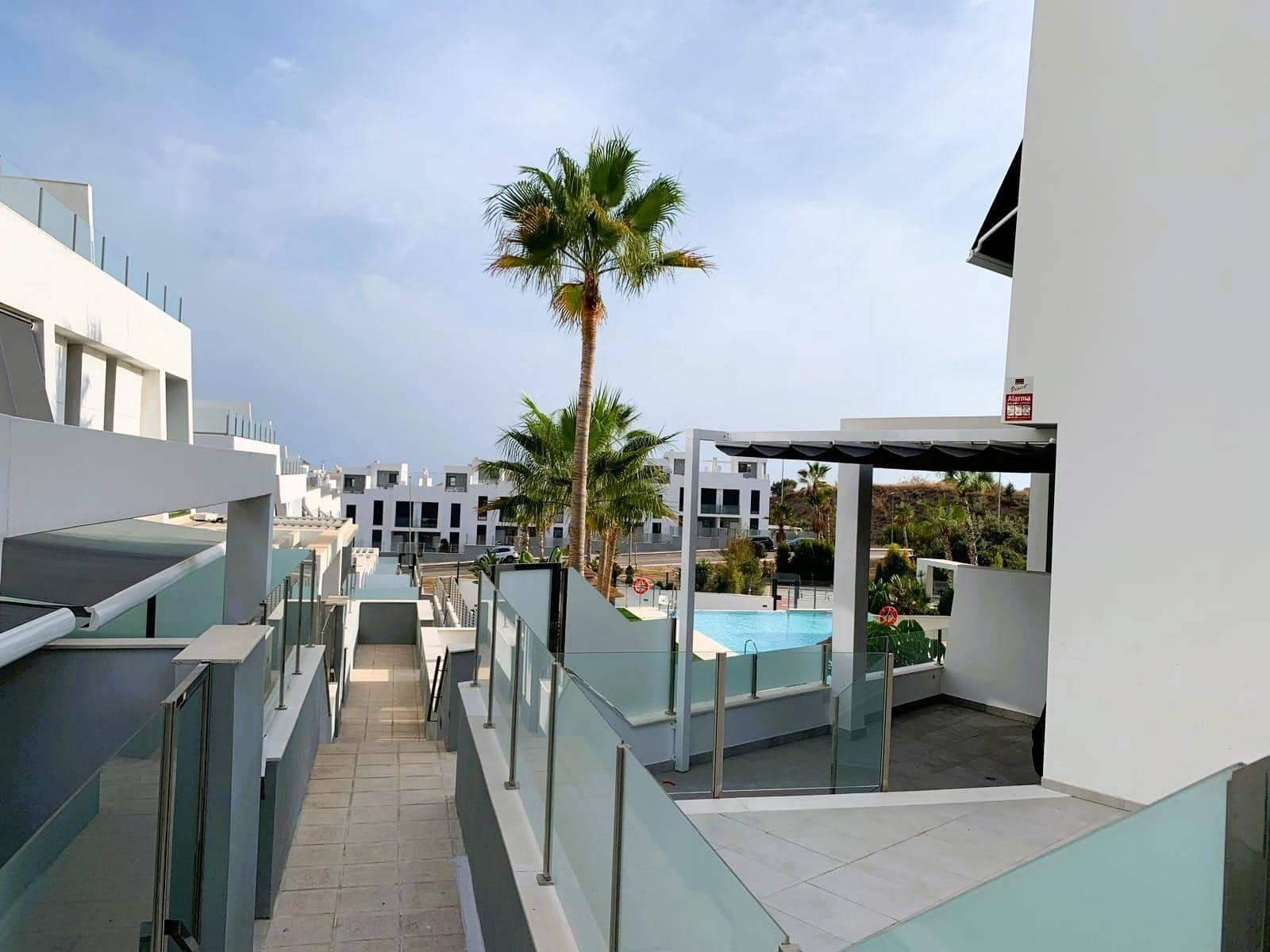 4 sypialnia Dom szeregowy na sprzedaż w Chilches z basenem - 555 000 € (Ref: 9382441)