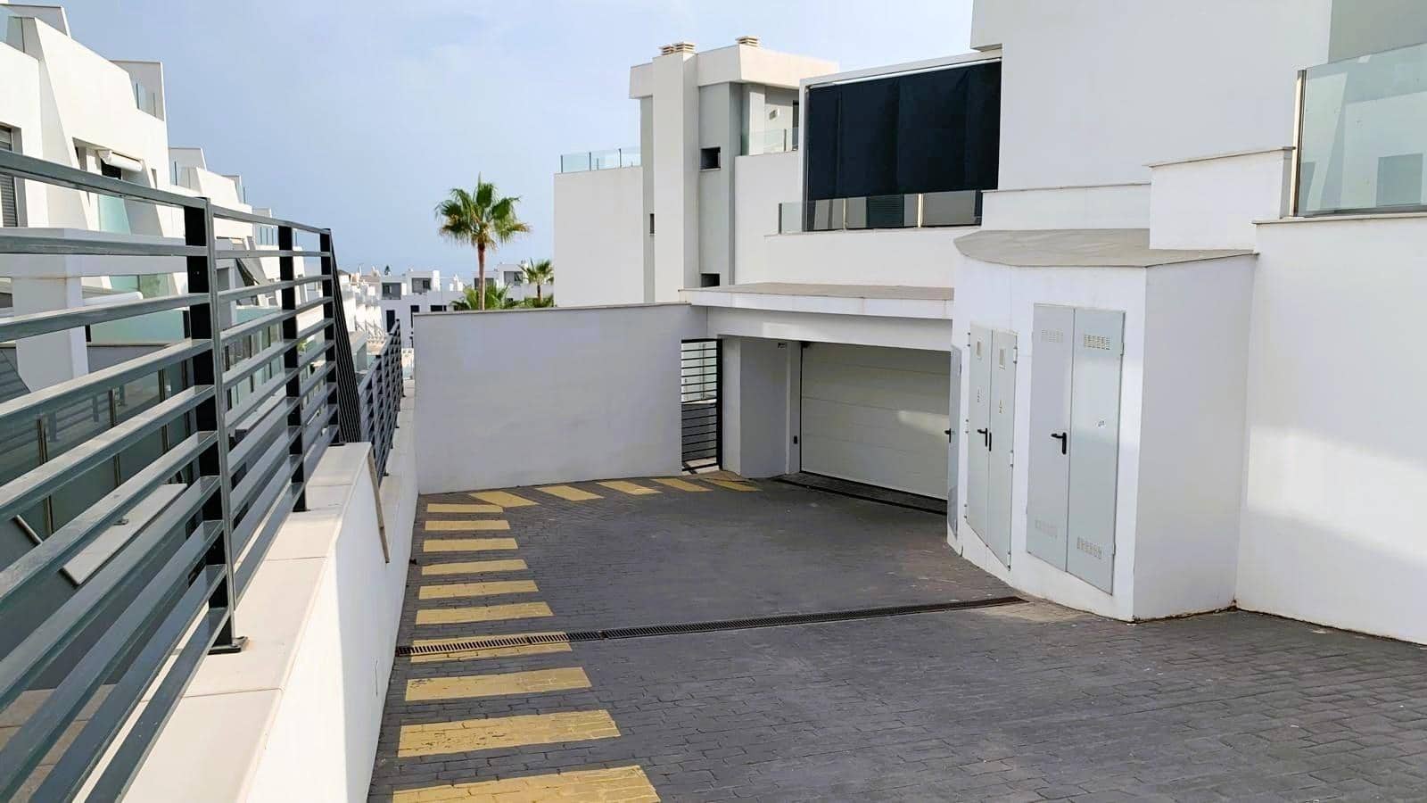 4 sypialnia Dom szeregowy na sprzedaż w Chilches z basenem - 555 000 € (Ref: 9382441)