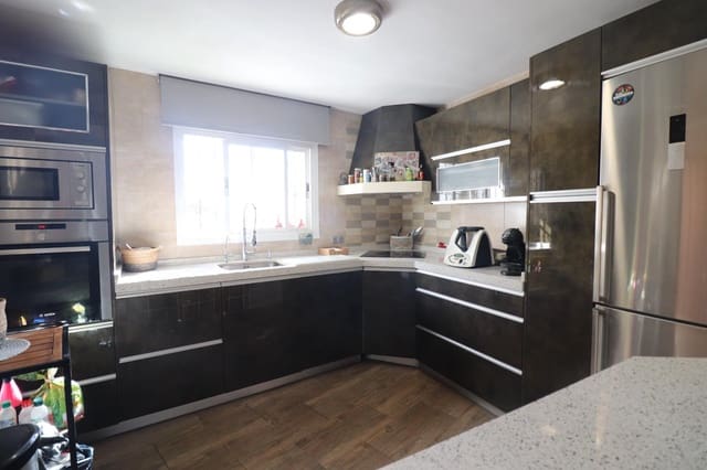 3 chambre Villa/Maison Mitoyenne à vendre à Marbella - 430 000 € (Ref: 9382444)