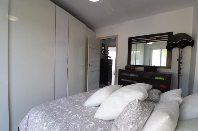 3 chambre Villa/Maison Mitoyenne à vendre à Marbella - 430 000 € (Ref: 9382444)