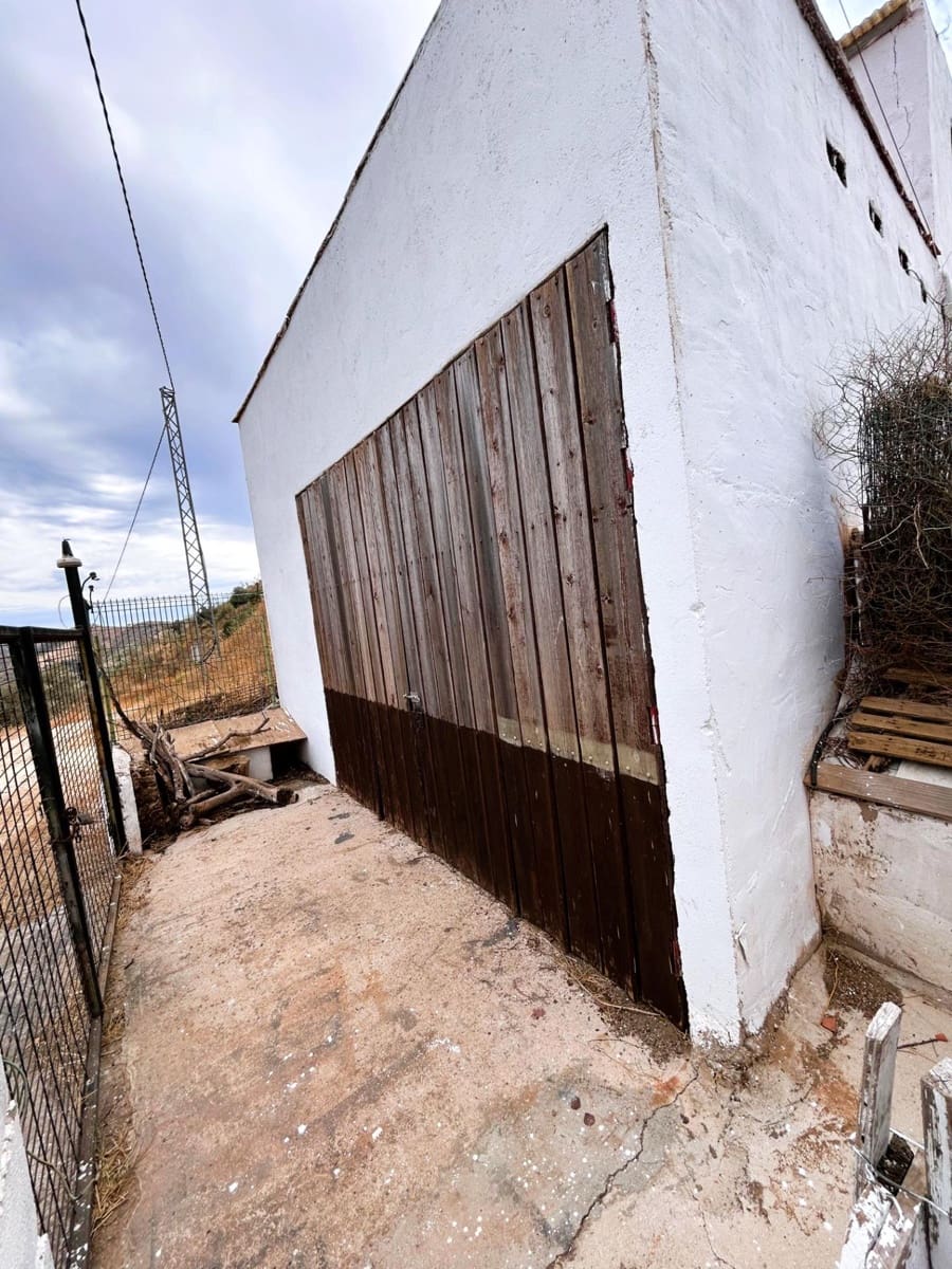 4 sovrum Finca/Hus på landet till salu i Malaga stad - 245 000 € (Ref: 9382446)
