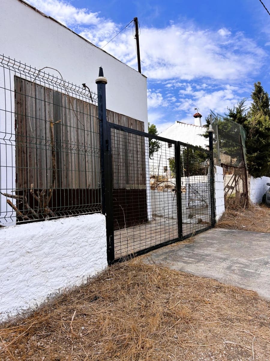 4 sovrum Finca/Hus på landet till salu i Malaga stad - 245 000 € (Ref: 9382446)