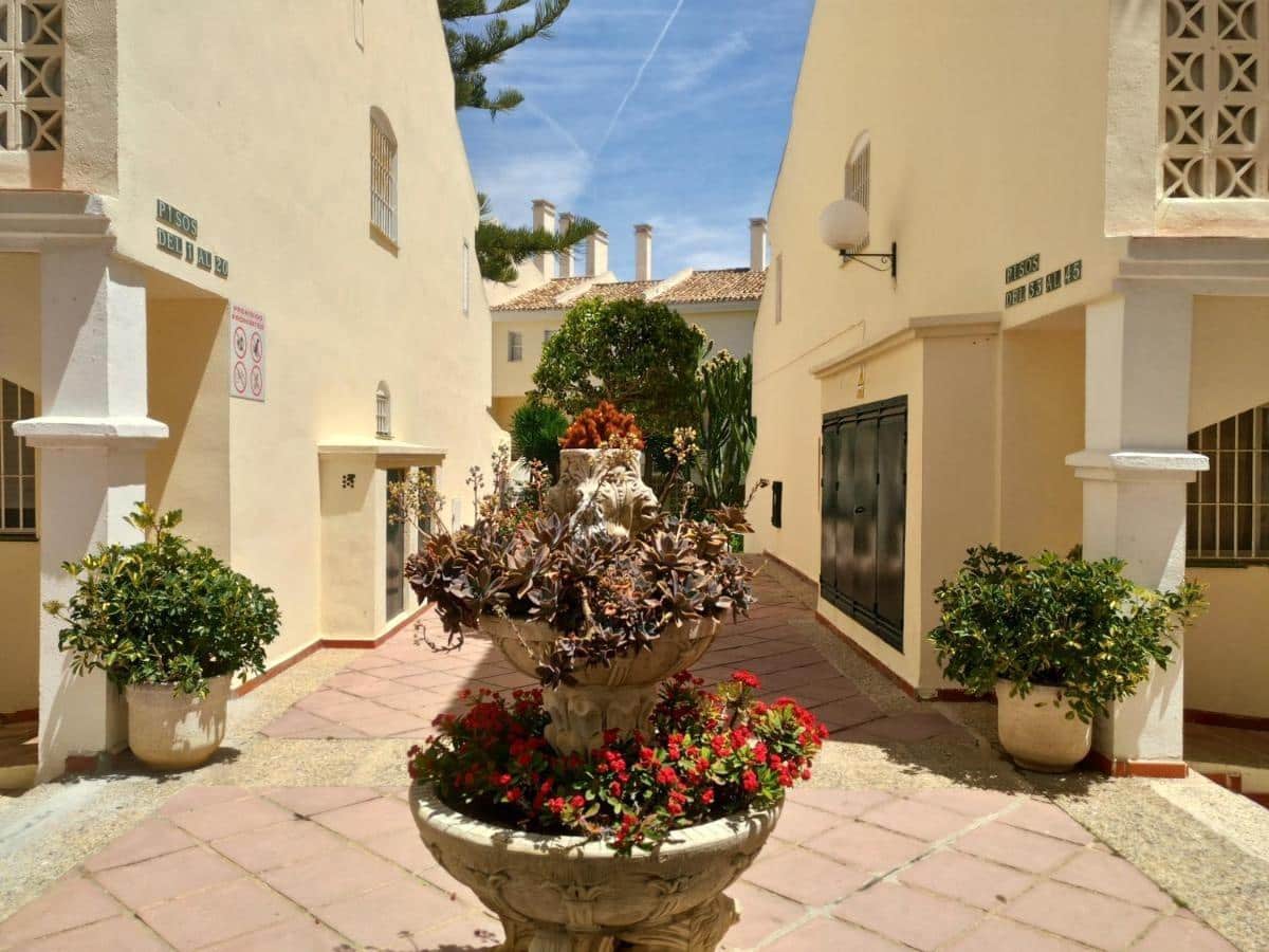 2 Zimmer Apartment zu verkaufen in Sitio de Calahonda - 293.000 € (Ref: 9382449)