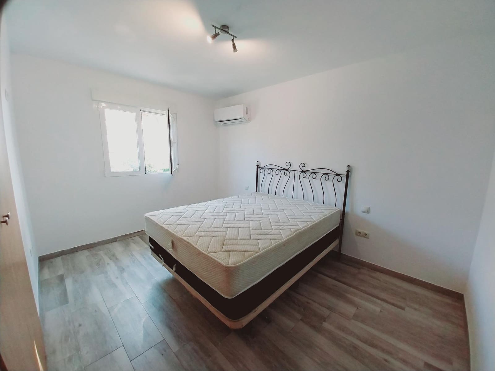 2 Zimmer Apartment zu verkaufen in Sitio de Calahonda - 293.000 € (Ref: 9382449)