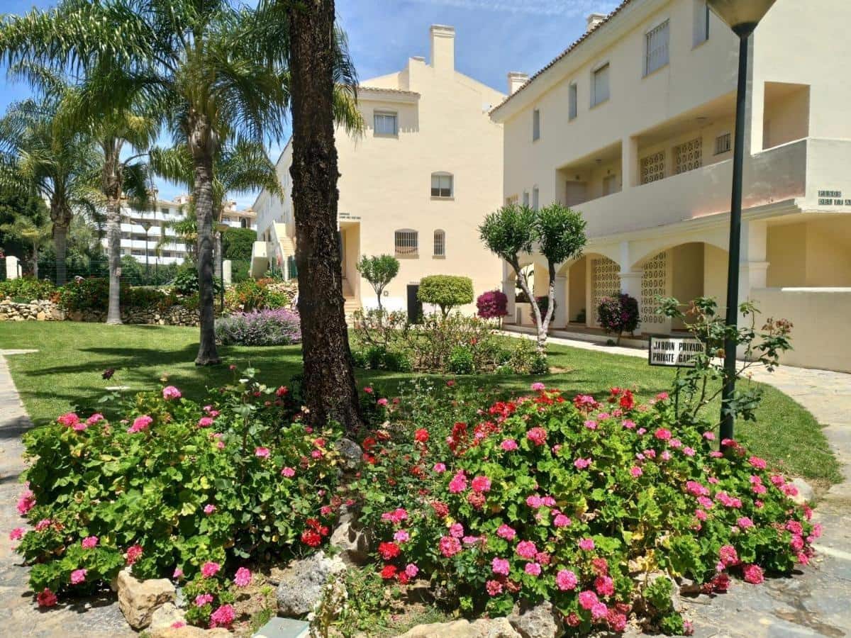 2 Zimmer Apartment zu verkaufen in Sitio de Calahonda - 293.000 € (Ref: 9382449)