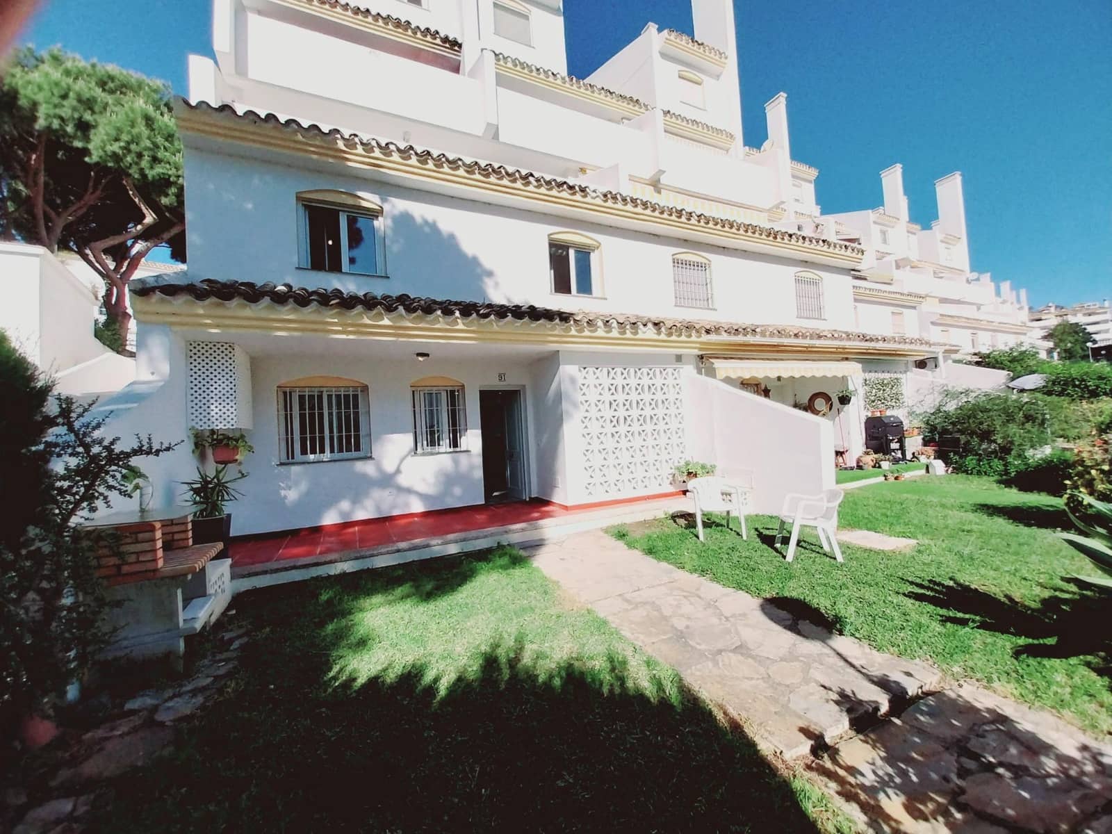 2 Zimmer Apartment zu verkaufen in Sitio de Calahonda - 293.000 € (Ref: 9382449)