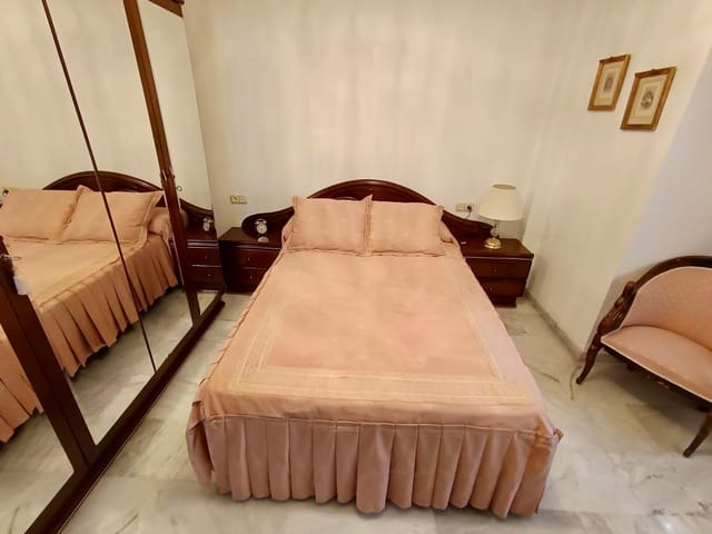 2 bedroom Apartment for sale in La Trinidad, Málaga city with garage - € 319,995 (Ref: 9382450)