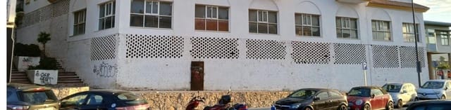 Commercial for sale in San Pedro de Alcantara, Marbella - € 1,680,000 (Ref: 9387918)