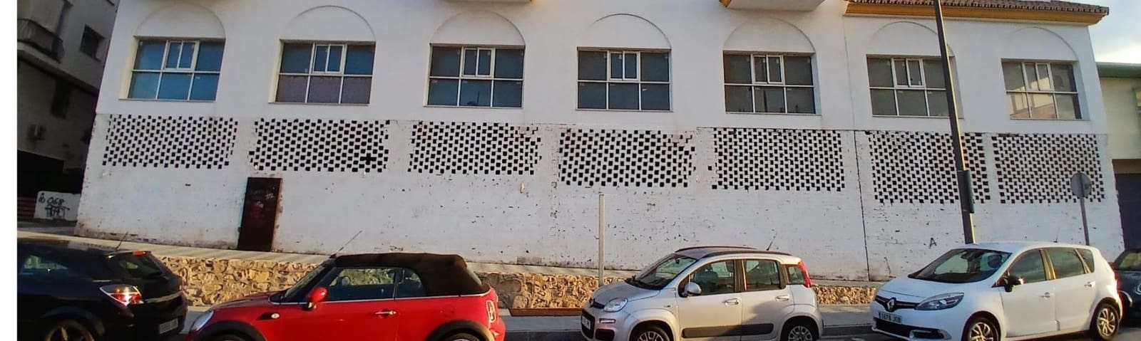 Kommersiell till salu i San Pedro de Alcantara - 1 680 000 € (Ref: 9387918)