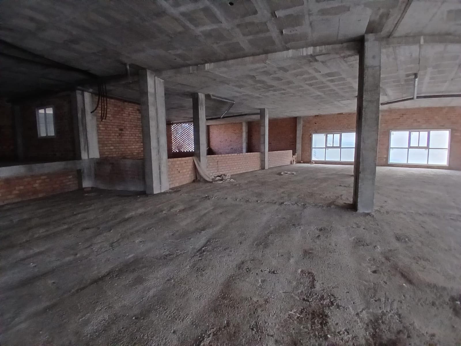 Kommersiell till salu i San Pedro de Alcantara - 1 680 000 € (Ref: 9387918)