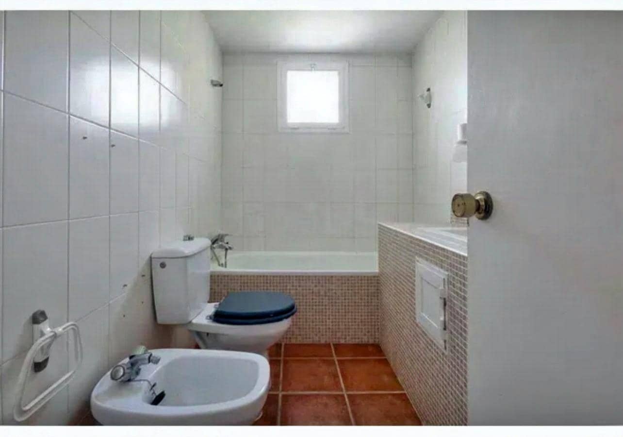 4 soverom Villa til salgs i Malaga by med svømmebasseng garasje - € 1 300 000 (Ref: 9387919)