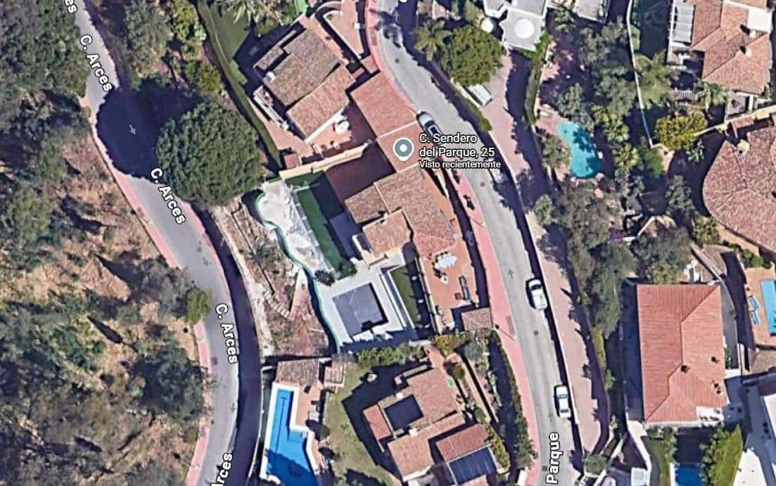 4 sovrum Villa till salu i Malaga stad med pool garage - 1 185 000 € (Ref: 9387919)