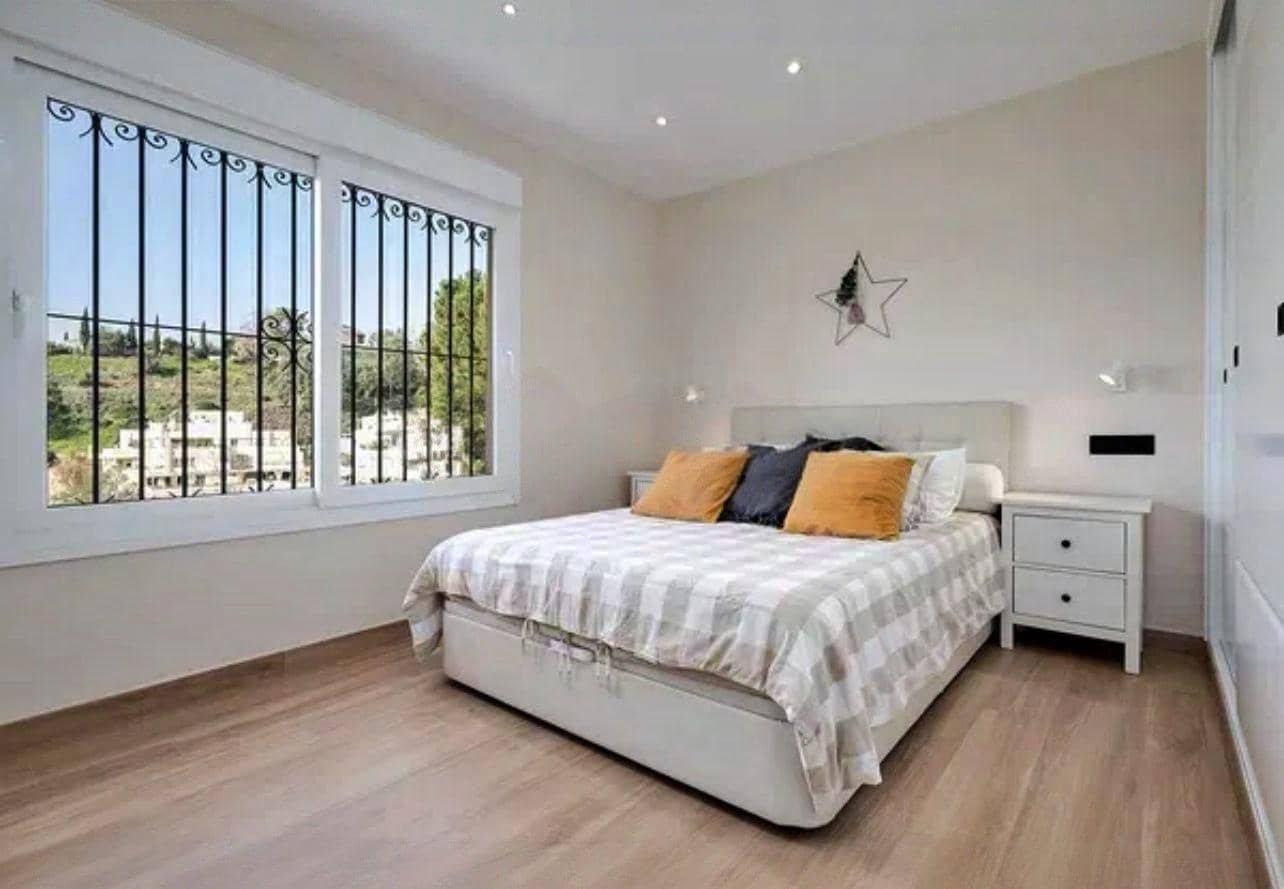 4 sovrum Villa till salu i Malaga stad med pool garage - 1 185 000 € (Ref: 9387919)