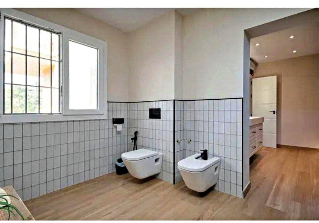 4 sovrum Villa till salu i Malaga stad med pool garage - 1 185 000 € (Ref: 9387919)