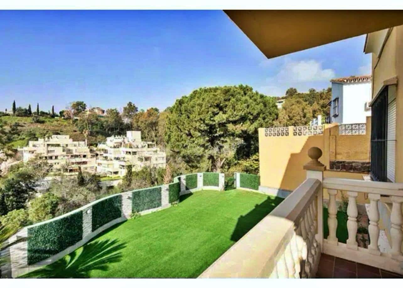 4 sovrum Villa till salu i Malaga stad med pool garage - 1 185 000 € (Ref: 9387919)