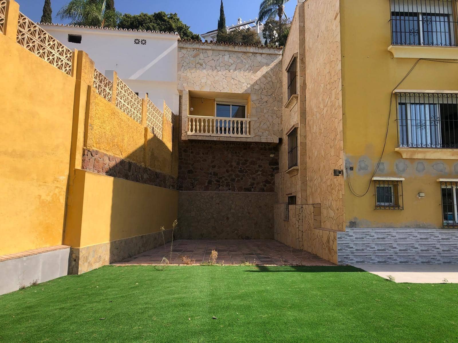 4 sovrum Villa till salu i Malaga stad med pool garage - 1 185 000 € (Ref: 9387919)