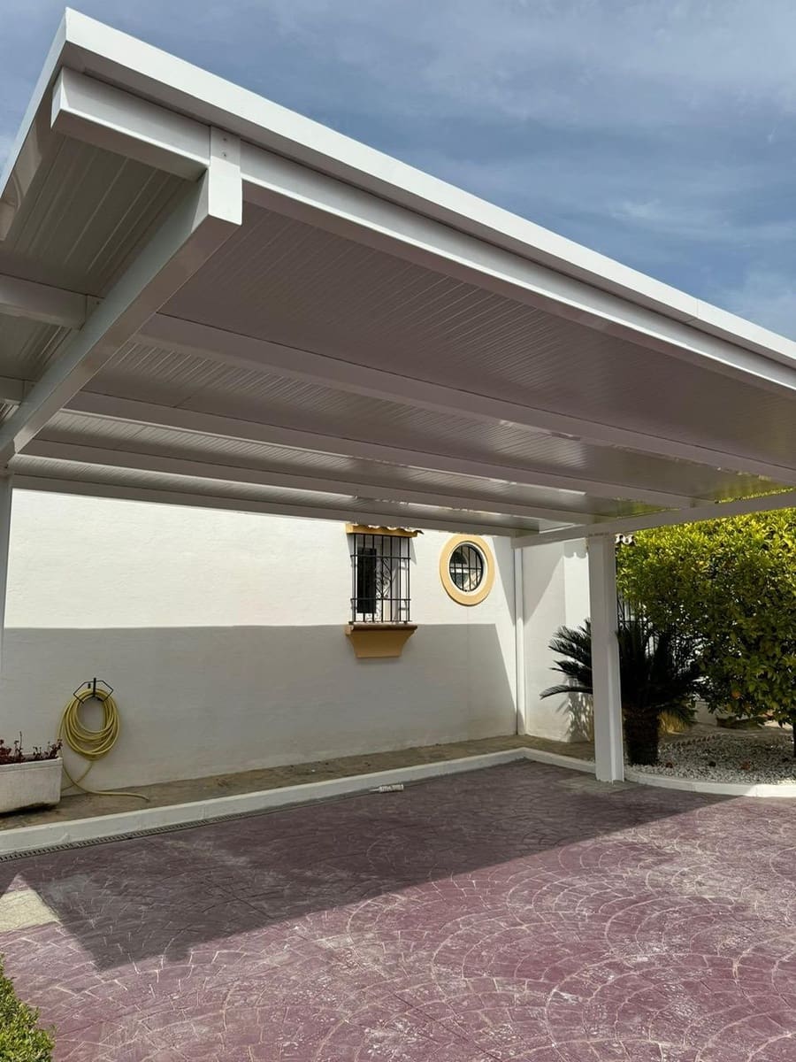 Chalet de 4 habitaciones en San Pedro de Alcantara en venta con piscina garaje - 2.100.000 € (Ref: 9398491)