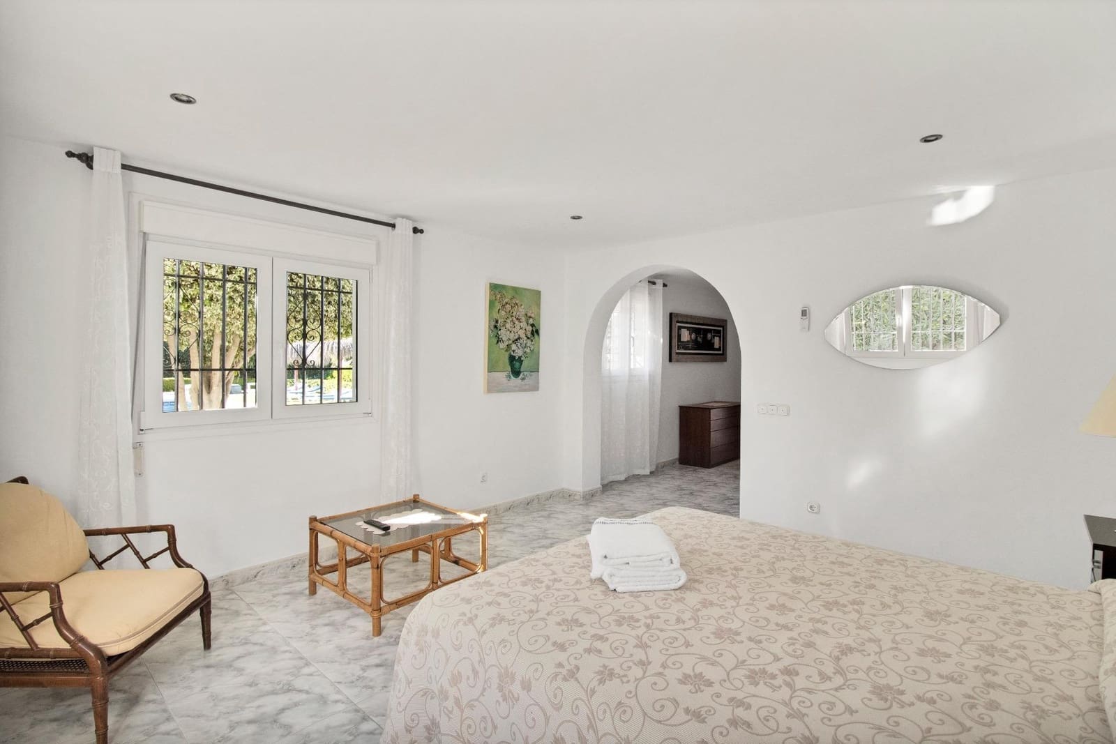 Chalet de 4 habitaciones en San Pedro de Alcantara en venta con piscina garaje - 2.100.000 € (Ref: 9398491)