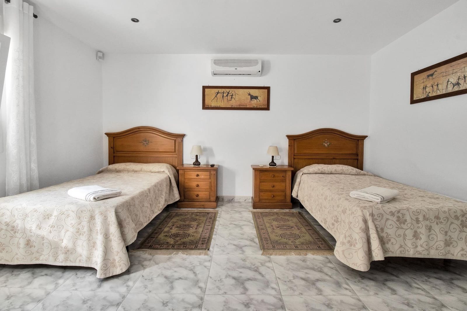 Chalet de 4 habitaciones en San Pedro de Alcantara en venta con piscina garaje - 2.100.000 € (Ref: 9398491)