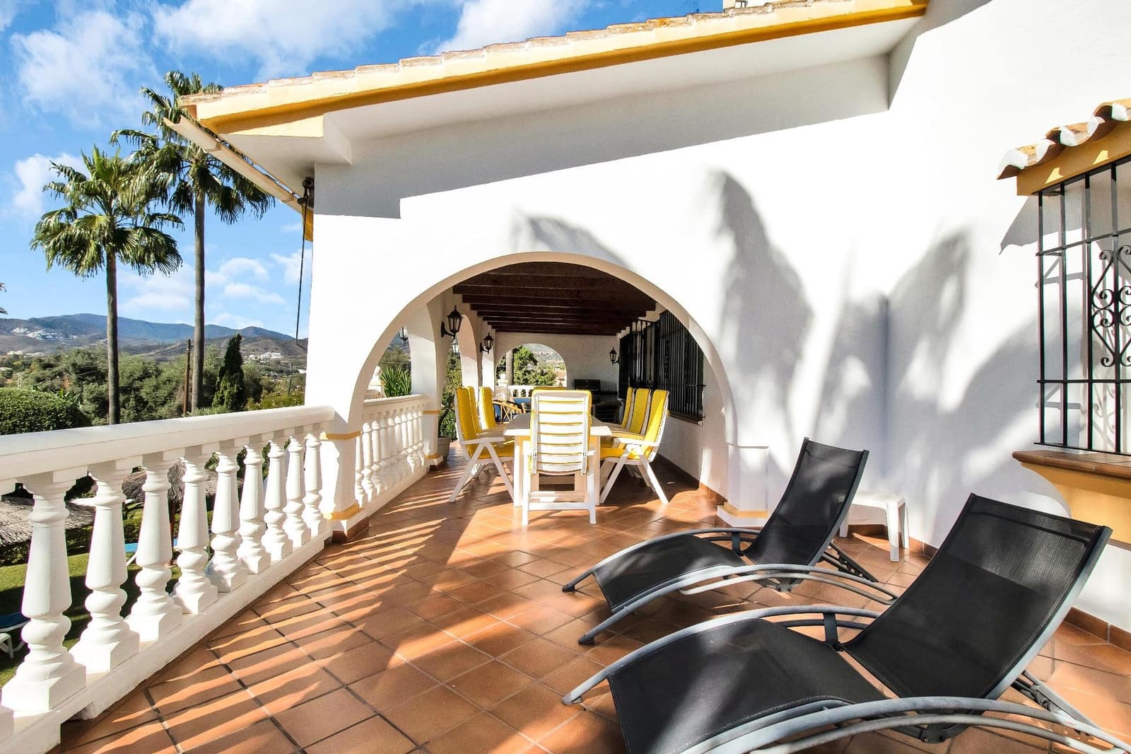 Chalet de 4 habitaciones en San Pedro de Alcantara en venta con piscina garaje - 2.100.000 € (Ref: 9398491)