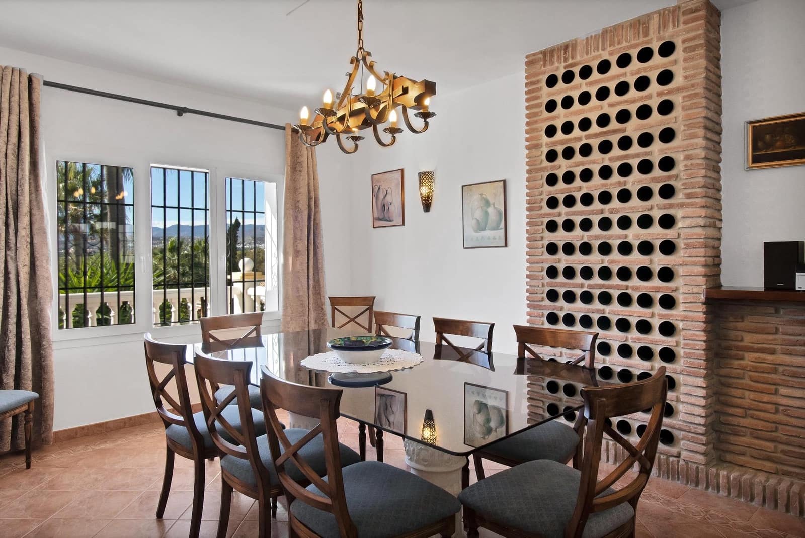 Chalet de 4 habitaciones en San Pedro de Alcantara en venta con piscina garaje - 2.100.000 € (Ref: 9398491)