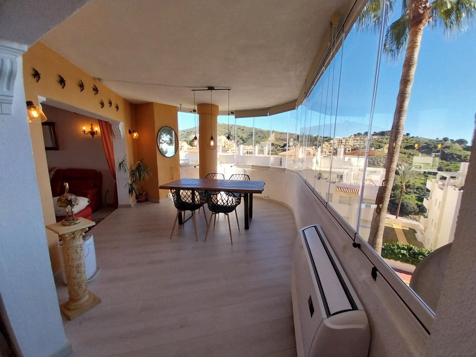 3 soveværelse Lejlighed til leje i Sitio de Calahonda med swimmingpool - € 1.700 (Ref: 9398492)