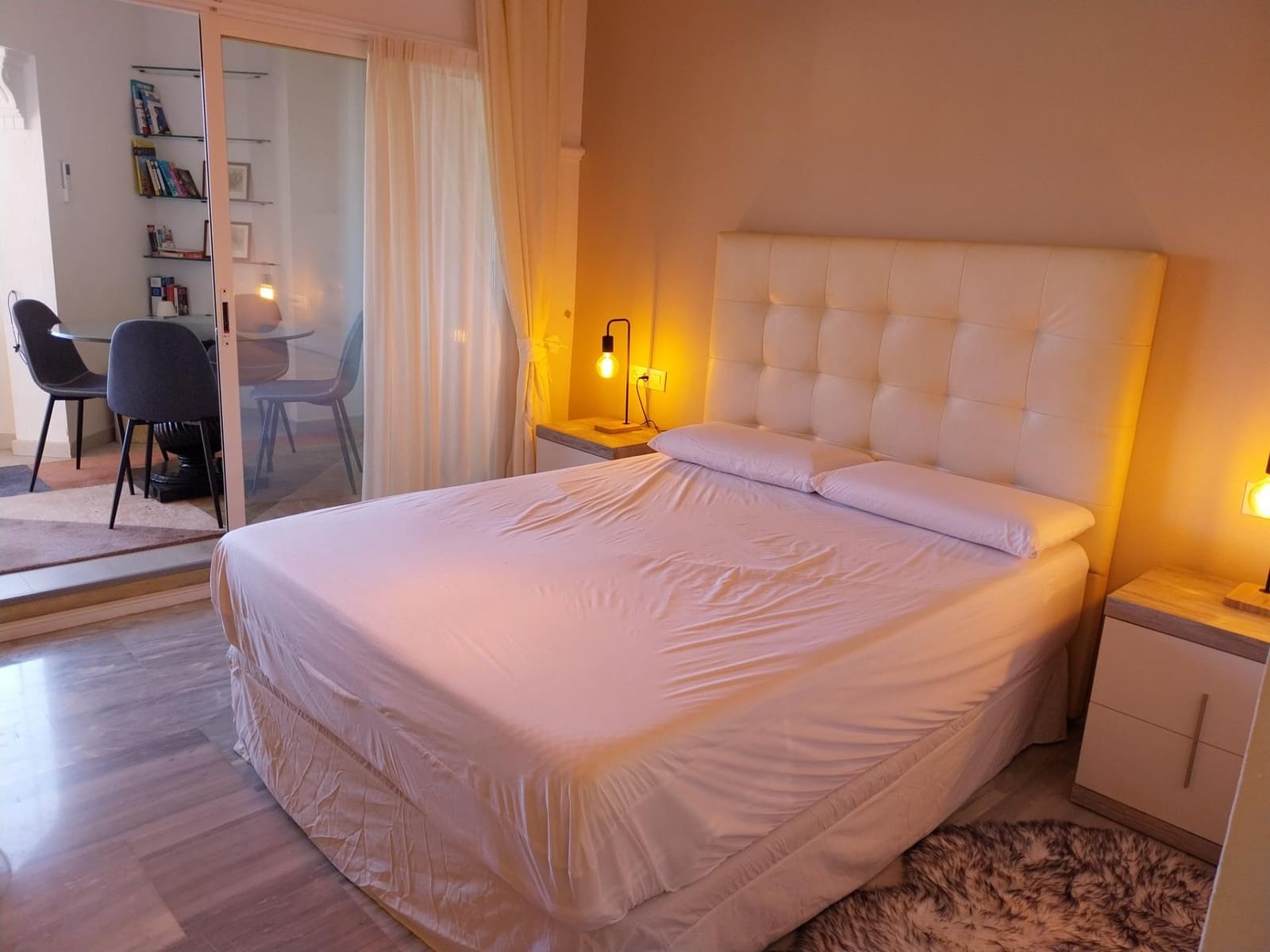 3 soveværelse Lejlighed til leje i Sitio de Calahonda med swimmingpool - € 1.700 (Ref: 9398492)