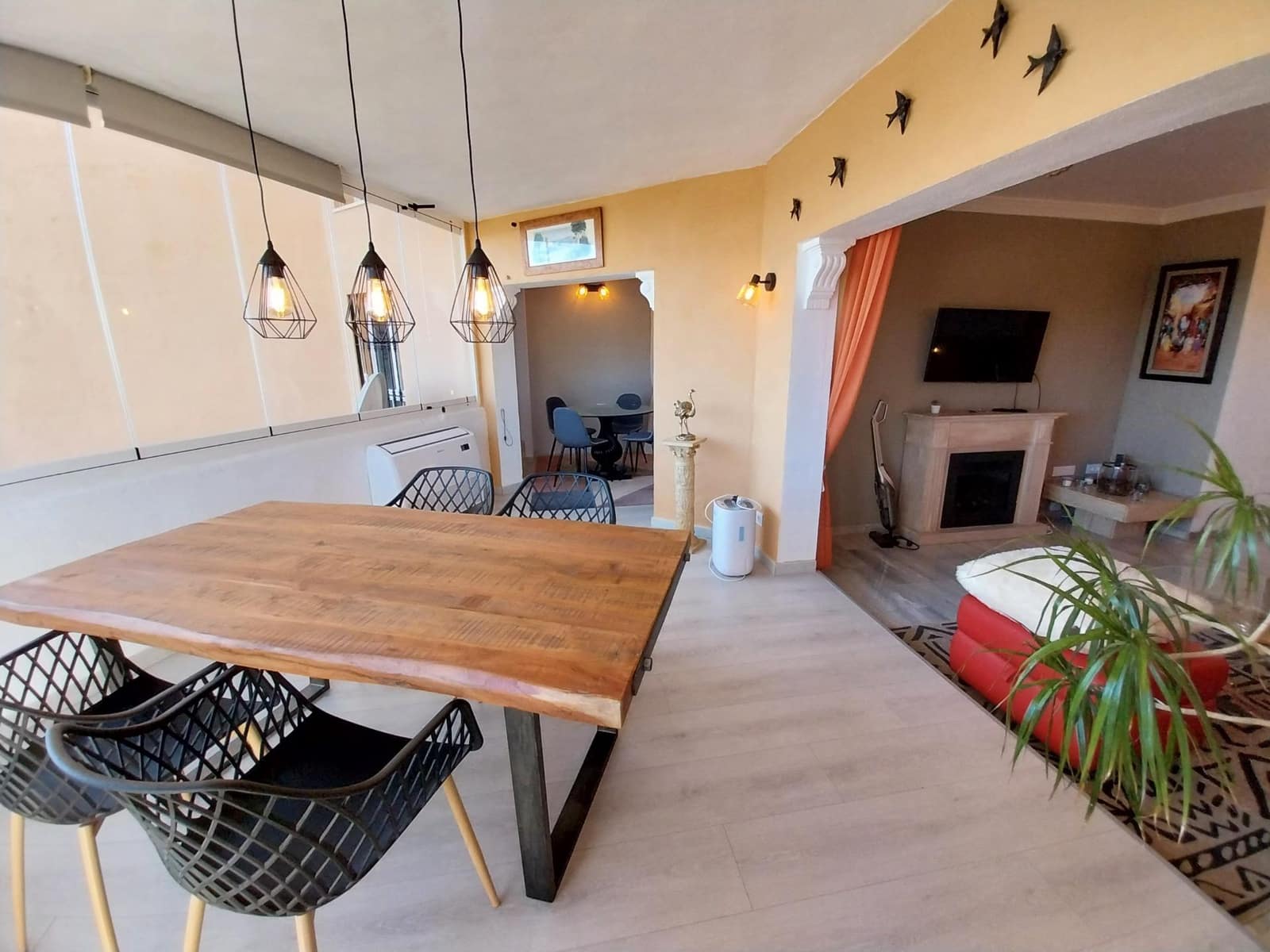 3 soveværelse Lejlighed til leje i Sitio de Calahonda med swimmingpool - € 1.700 (Ref: 9398492)