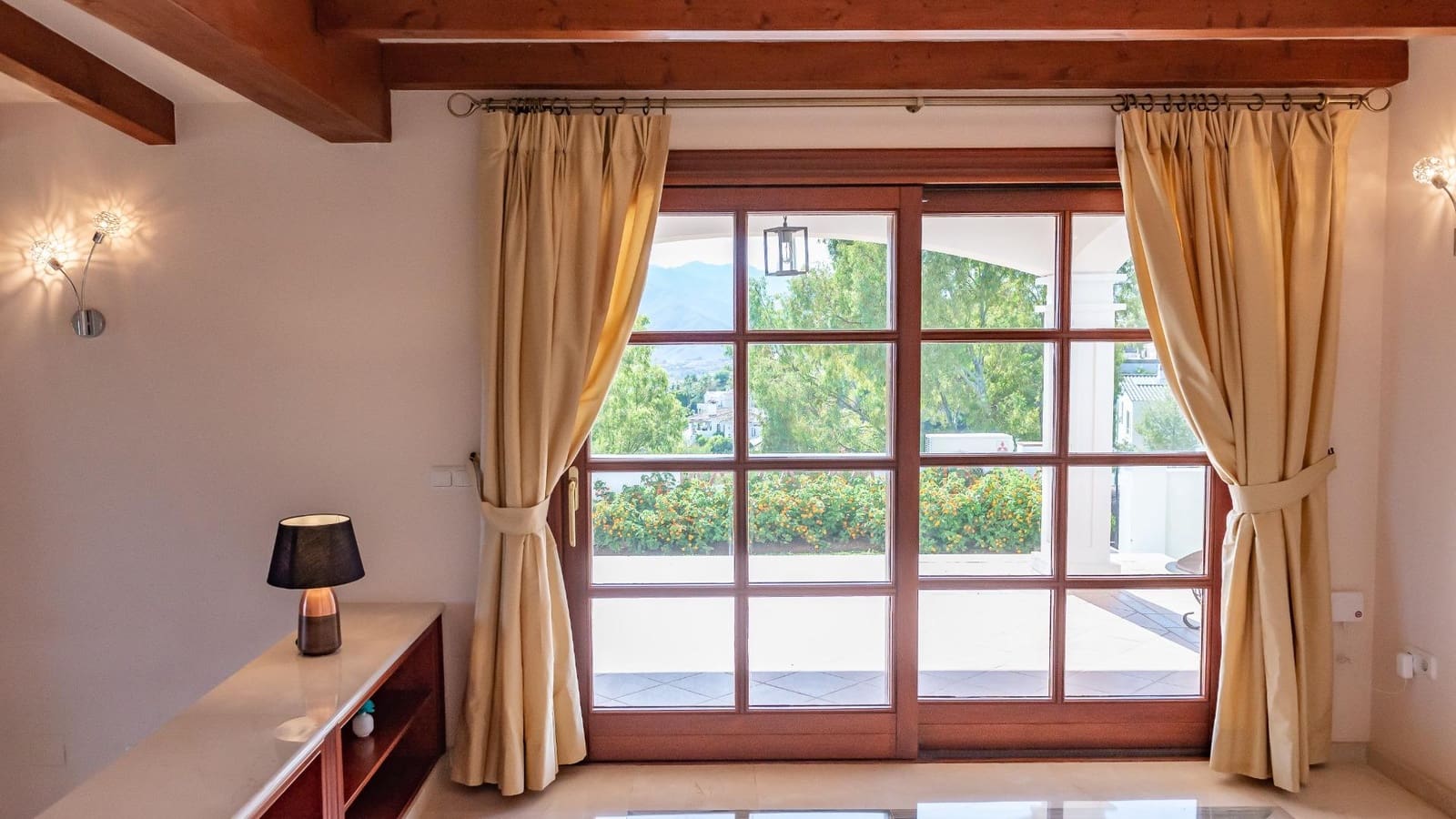 4 soverom Villa til salgs i Valtocado med svømmebasseng garasje - € 1 390 000 (Ref: 9399773)