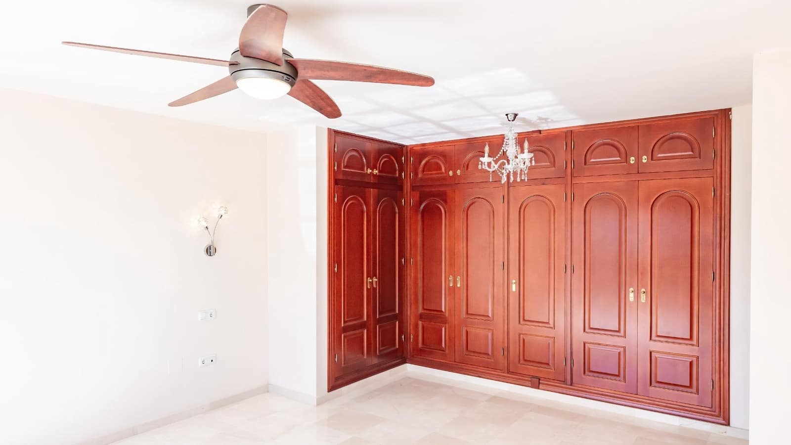 4 soverom Villa til salgs i Valtocado med svømmebasseng garasje - € 1 390 000 (Ref: 9399773)