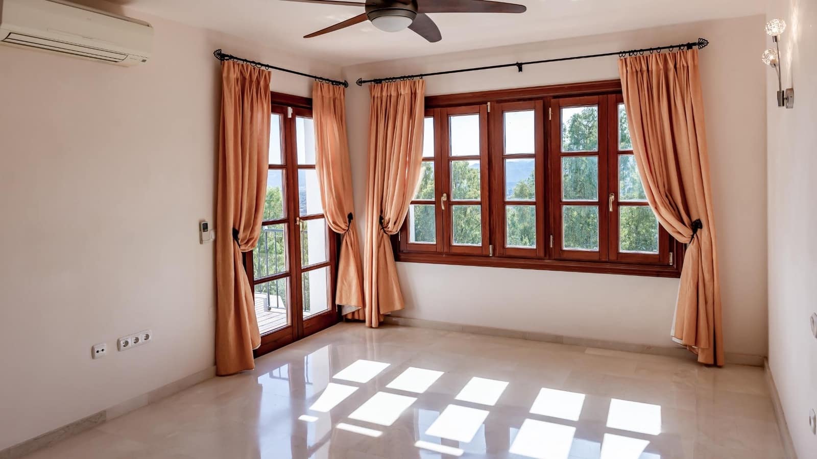 4 soverom Villa til salgs i Valtocado med svømmebasseng garasje - € 1 390 000 (Ref: 9399773)