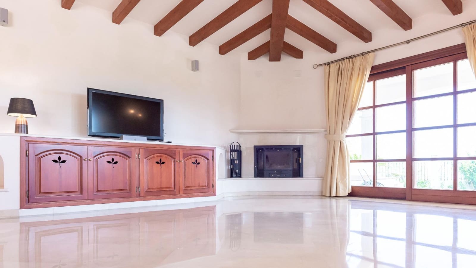 4 soverom Villa til salgs i Valtocado med svømmebasseng garasje - € 1 390 000 (Ref: 9399773)